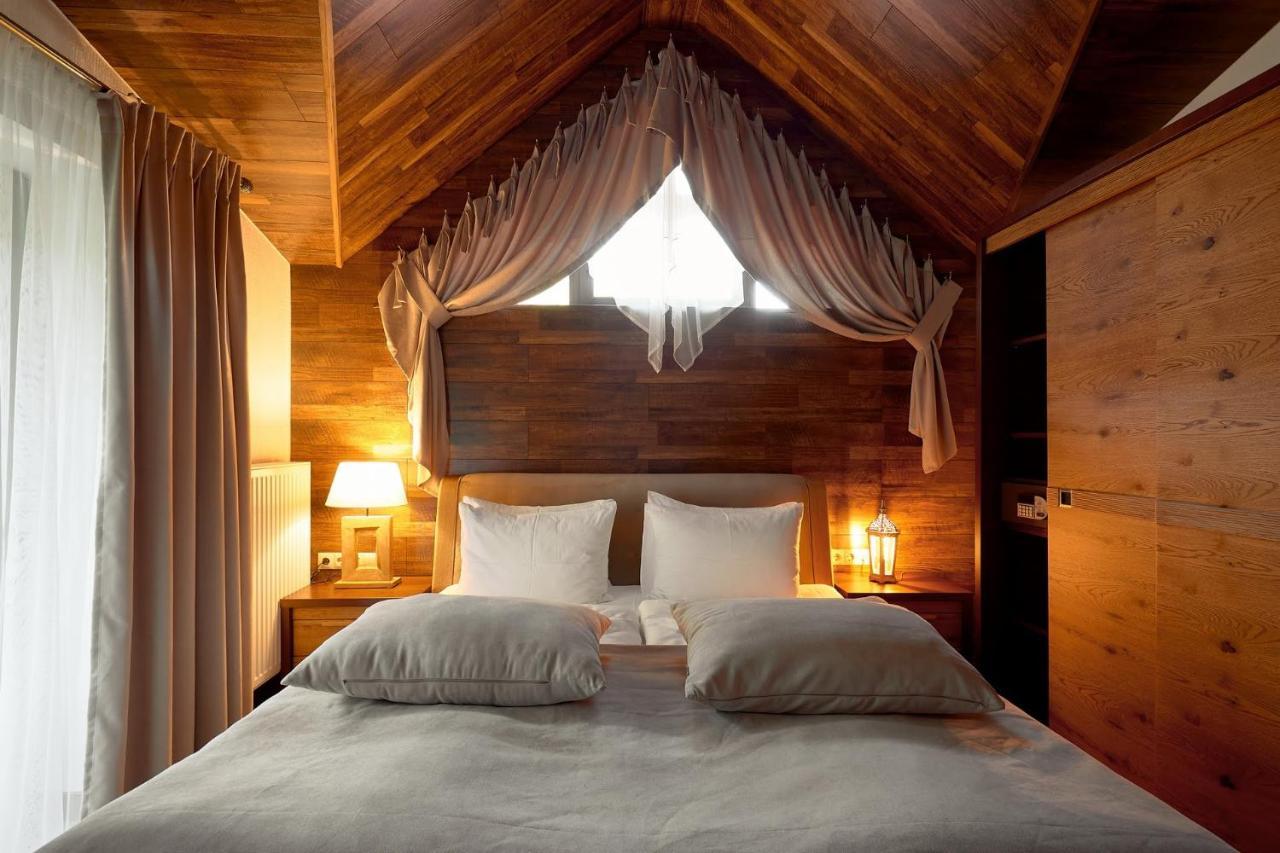 Mountain Residence Apartments & Chalet บูโคเวล ภายนอก รูปภาพ