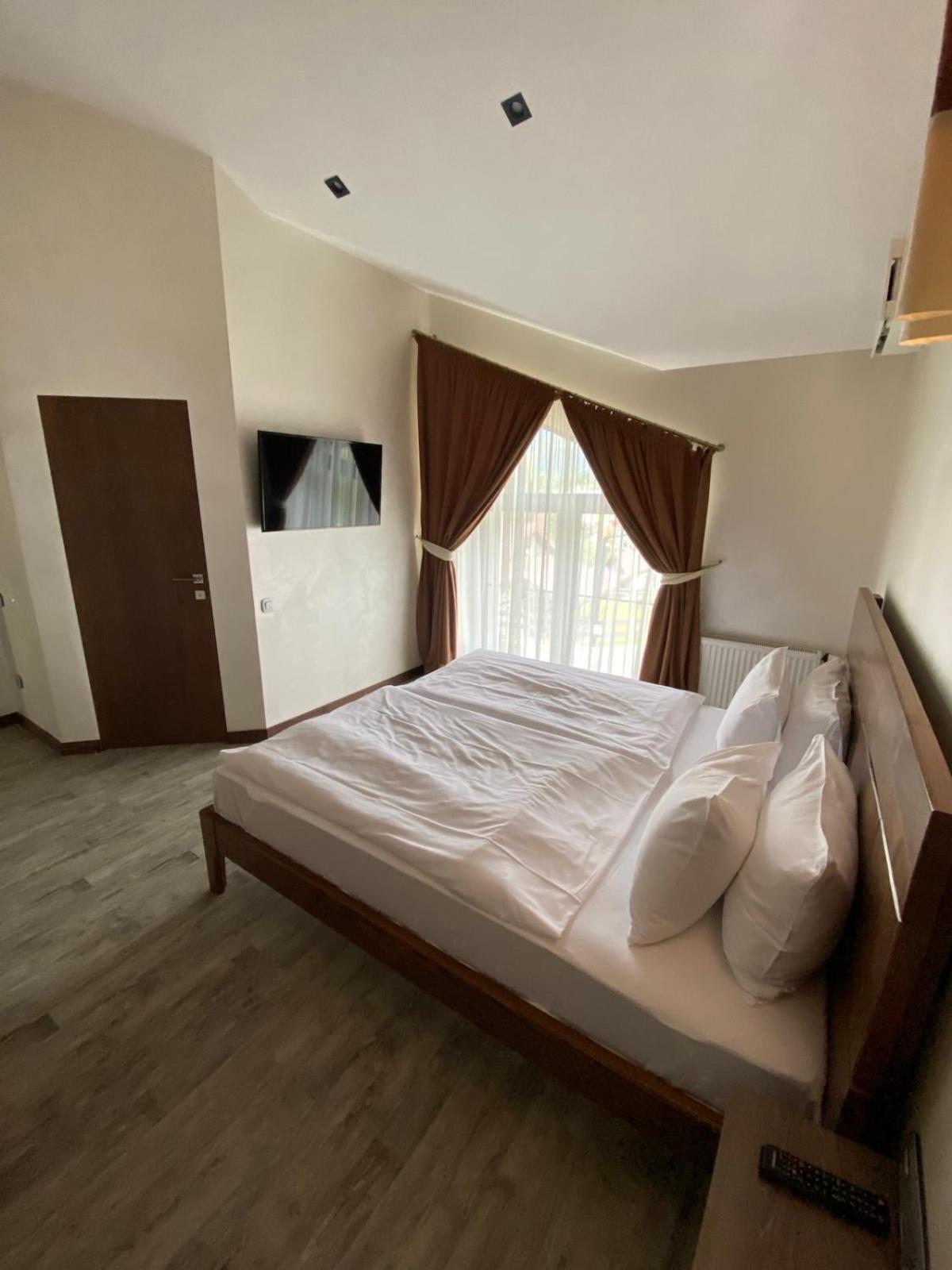 Mountain Residence Apartments & Chalet บูโคเวล ภายนอก รูปภาพ